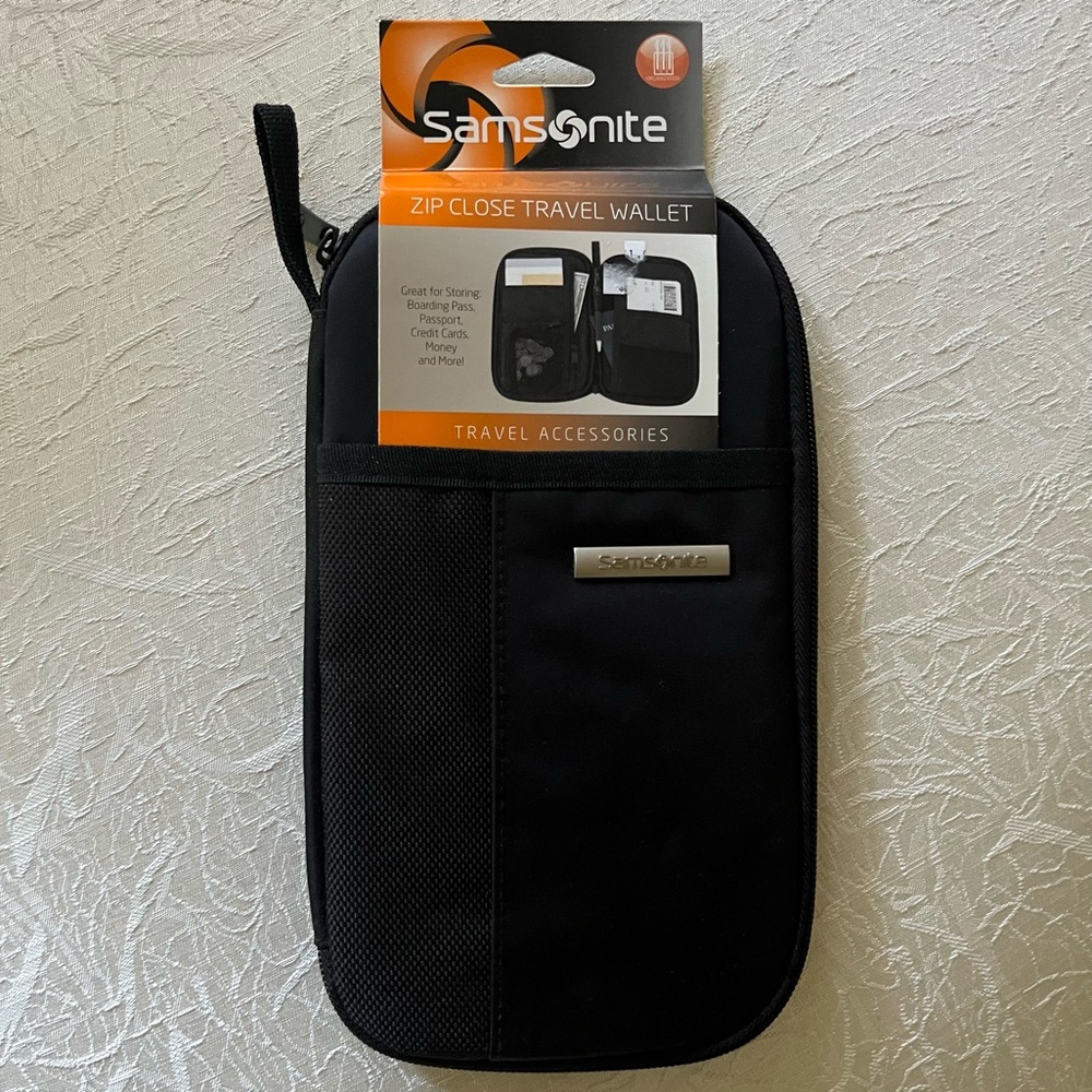 New! Samsonite Zip Close Unisex Travel Wallet - Black